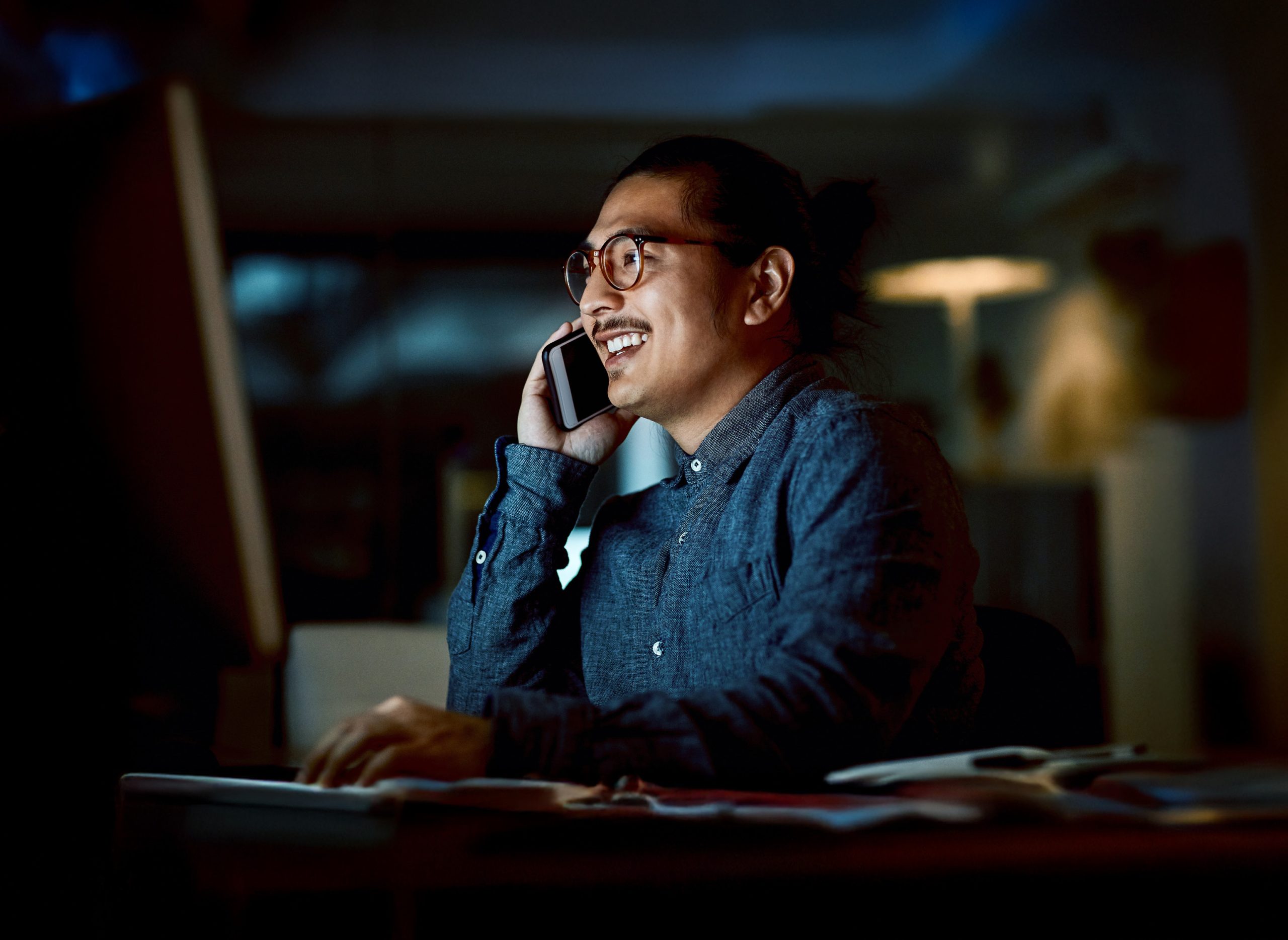 CTM employee rapid-response on the phone